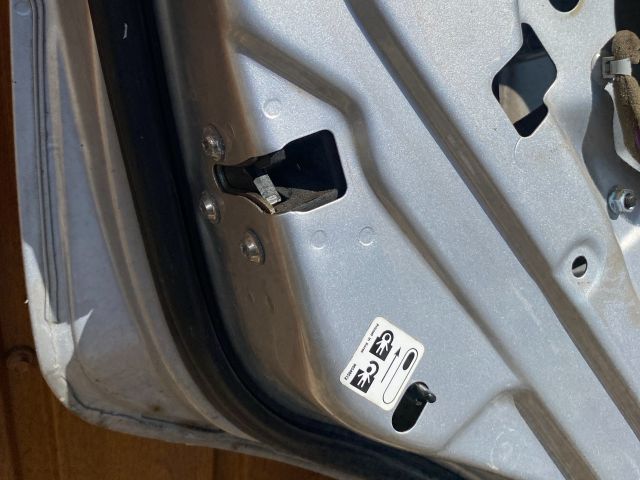 bontott CHEVROLET LACETTI Bal hátsó Ajtó (Részeivel)