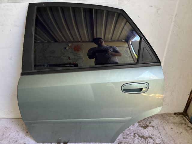 bontott CHEVROLET LACETTI Bal hátsó Ajtó (Részeivel)