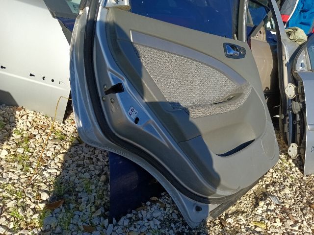bontott CHEVROLET LACETTI Bal hátsó Ajtó (Részeivel)