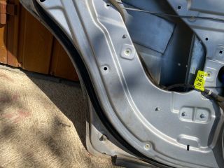 bontott CHEVROLET LACETTI Bal hátsó Ajtó (Részeivel)