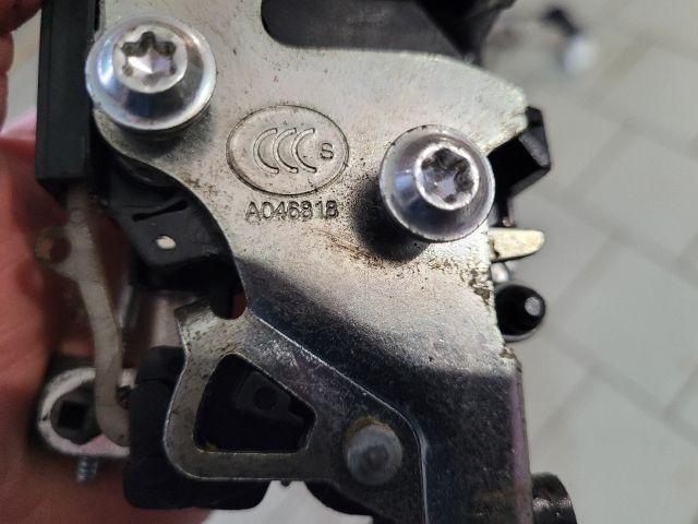 bontott CHEVROLET LACETTI Bal hátsó Ajtózár