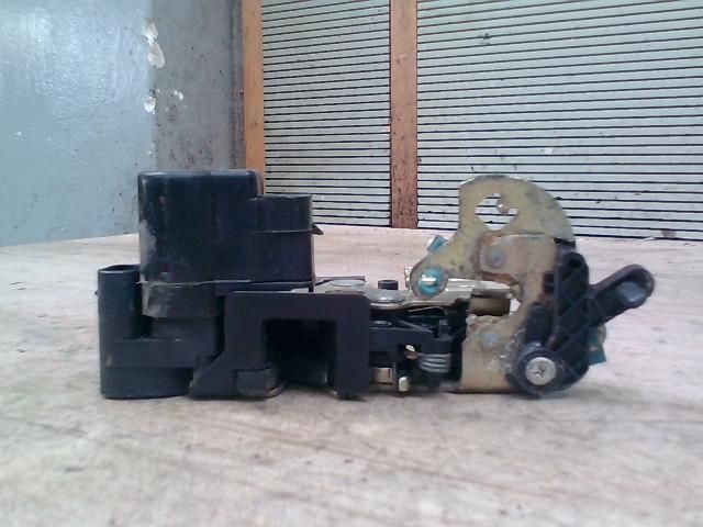 bontott CHEVROLET LACETTI Bal hátsó Ajtózár