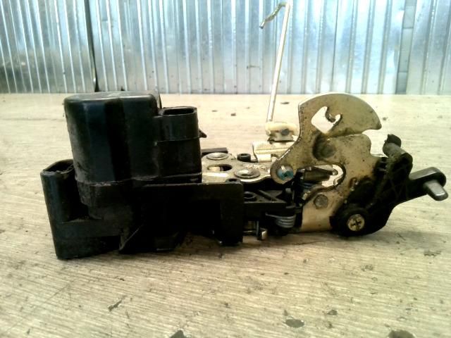 bontott CHEVROLET LACETTI Bal hátsó Ajtózár