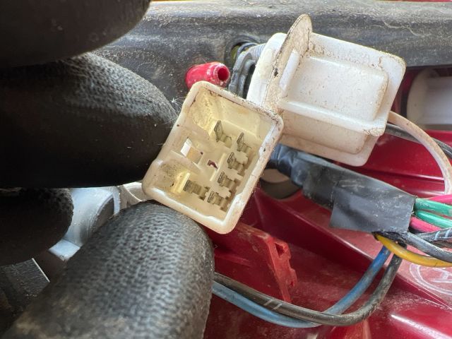 bontott CHEVROLET LACETTI Bal Hátsó Lámpa