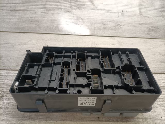 bontott CHEVROLET LACETTI Biztosítéktábla Utastér