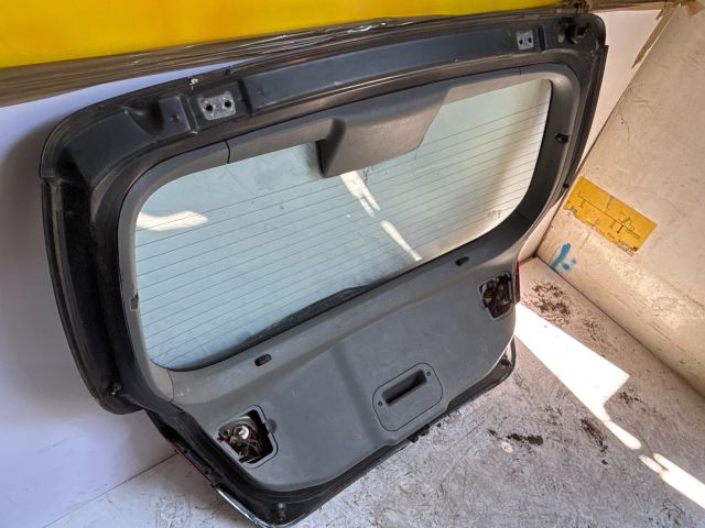 bontott CHEVROLET LACETTI Csomagtérajtó (Részeivel)