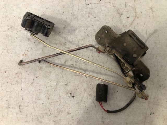 bontott CHEVROLET LACETTI Csomagtérajtó Zárszerkezet