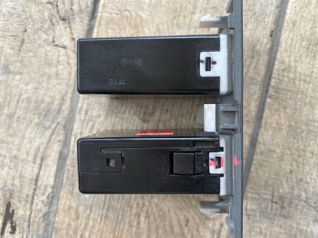 bontott CHEVROLET LACETTI Fényszórómagasság Állító Kapcsoló