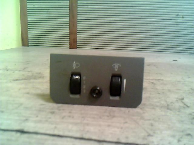 bontott CHEVROLET LACETTI Fényszórómagasság Állító Kapcsoló