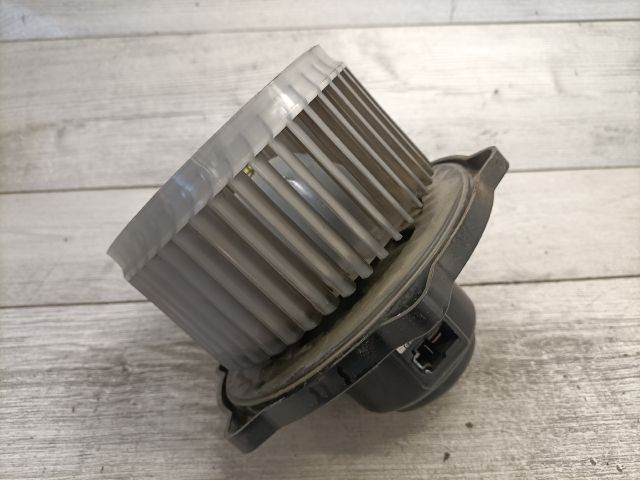 bontott CHEVROLET LACETTI Fűtőmotor (Klímás)