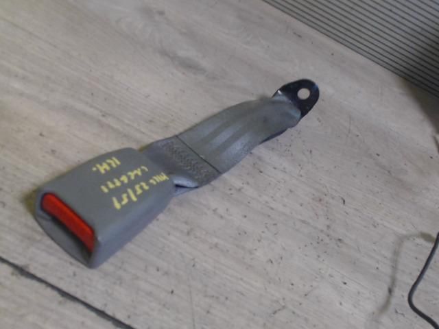 bontott CHEVROLET LACETTI Hátsó középső Biztonsági Öv Csat