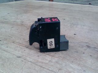 bontott CHEVROLET LACETTI Jobb első Ablakemelő Kapcsoló