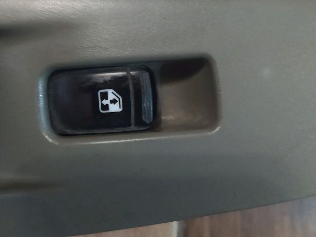 bontott CHEVROLET LACETTI Jobb első Ablakemelő Kapcsoló