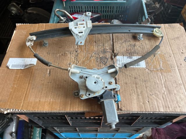 bontott CHEVROLET LACETTI Jobb első Ablakemelő Szerkezet (Elektromos)