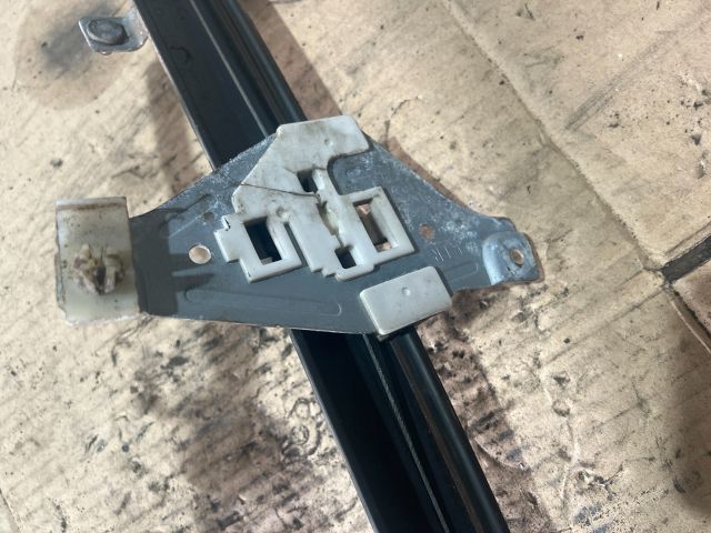 bontott CHEVROLET LACETTI Jobb első Ablakemelő Szerkezet (Elektromos)