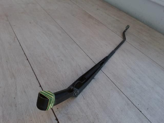 bontott CHEVROLET LACETTI Jobb első Ablaktörlő Kar