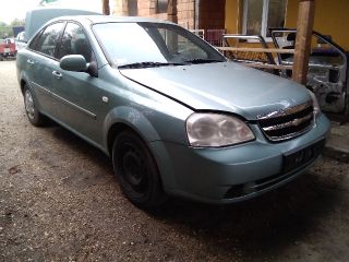 bontott CHEVROLET LACETTI Jobb első Dobbetét (Kerékjárati, Műanyag)