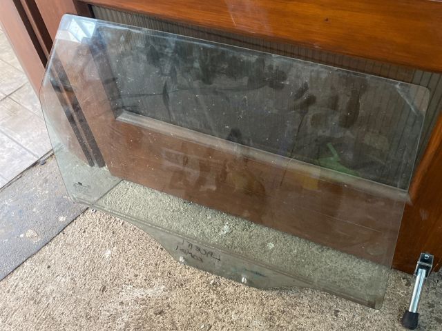 bontott CHEVROLET LACETTI Jobb hátsó Ablak