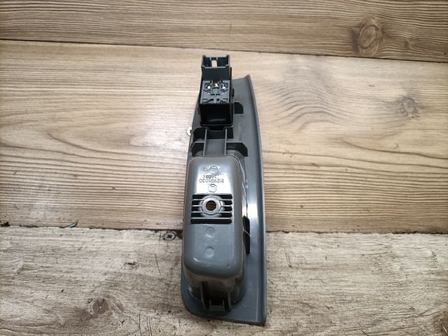 bontott CHEVROLET LACETTI Jobb hátsó Ablakemelő Kapcsoló