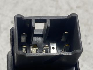 bontott CHEVROLET LACETTI Jobb hátsó Ablakemelő Kapcsoló