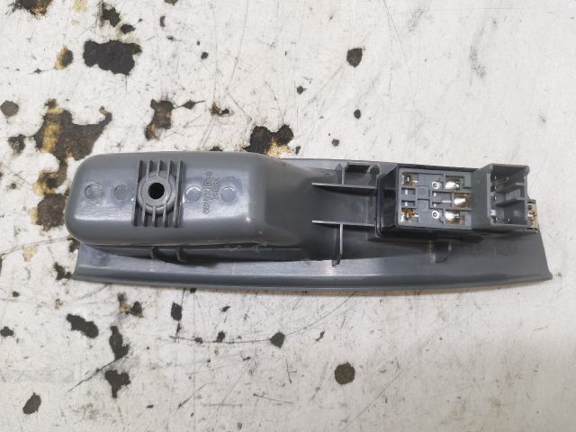 bontott CHEVROLET LACETTI Jobb hátsó Ablakemelő Kapcsoló