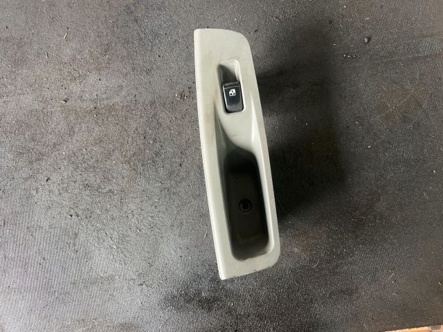 bontott CHEVROLET LACETTI Jobb hátsó Ablakemelő Kapcsoló