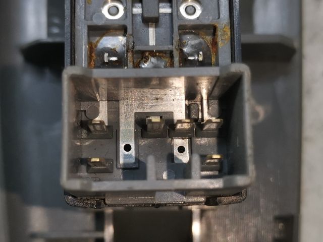 bontott CHEVROLET LACETTI Jobb hátsó Ablakemelő Kapcsoló