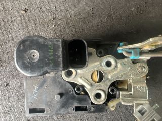 bontott CHEVROLET LACETTI Jobb hátsó Ajtózár