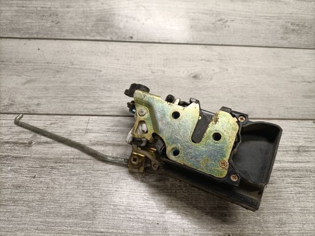 bontott CHEVROLET LACETTI Jobb hátsó Ajtózár