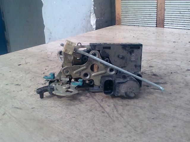 bontott CHEVROLET LACETTI Jobb hátsó Ajtózár