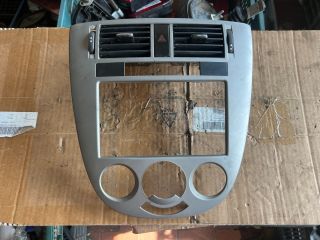 bontott CHEVROLET LACETTI Középkonzol Keret