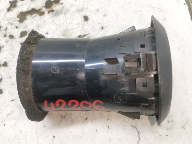 bontott CHEVROLET LACETTI Középső Jobb Szellőző