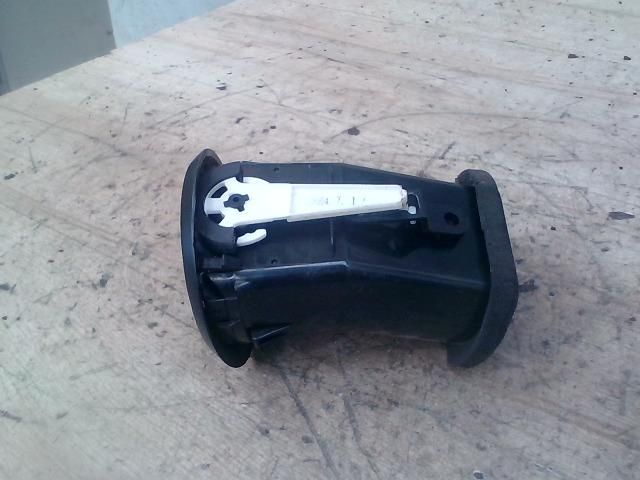 bontott CHEVROLET LACETTI Középső Szellőző