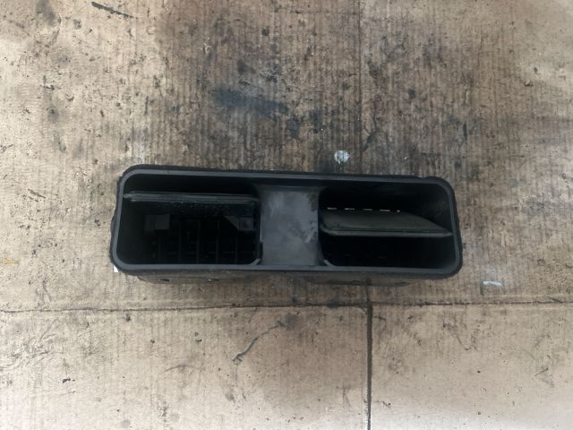 bontott CHEVROLET LACETTI Középső Szellőző