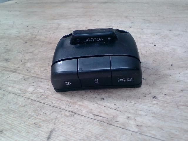 bontott CHEVROLET LACETTI Rádió / CD Kapcsoló