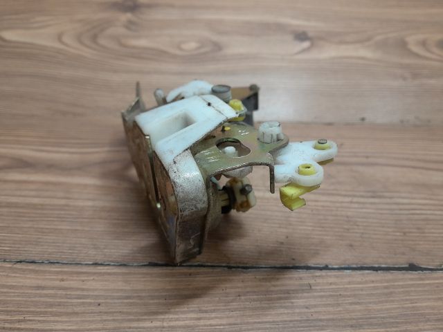 bontott CHEVROLET MATIZ Jobb hátsó Ajtózár