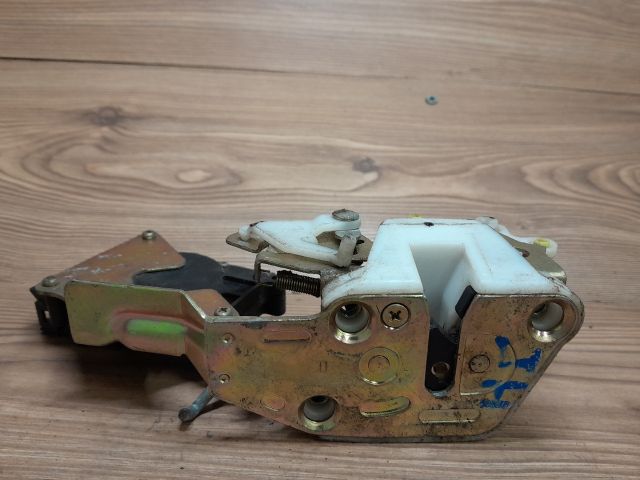 bontott CHEVROLET MATIZ Jobb hátsó Ajtózár