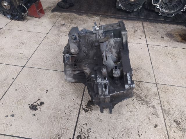 bontott CHEVROLET NUBIRA Váltó (Mechanikus)