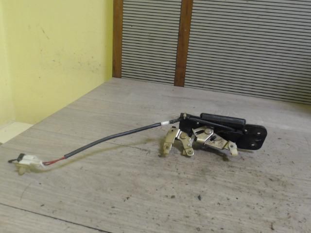 bontott CHEVROLET NUBIRA Csomagtérajtó Zárszerkezet