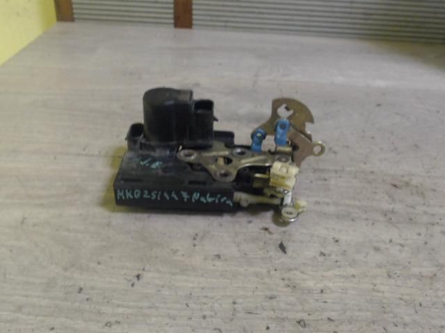 bontott CHEVROLET NUBIRA Jobb első Ajtózár