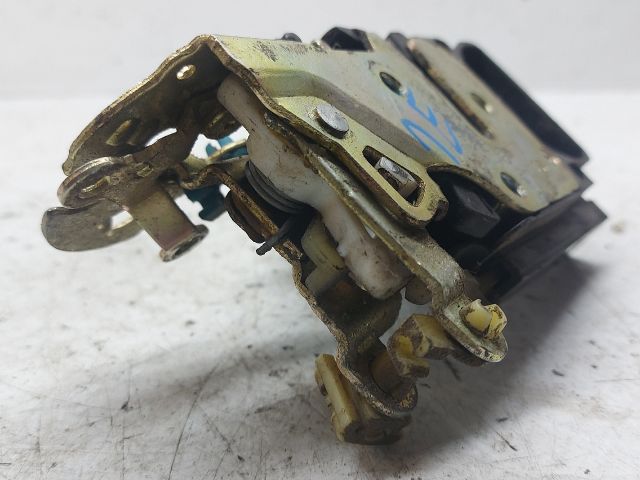 bontott CHEVROLET NUBIRA Jobb első Ajtózár