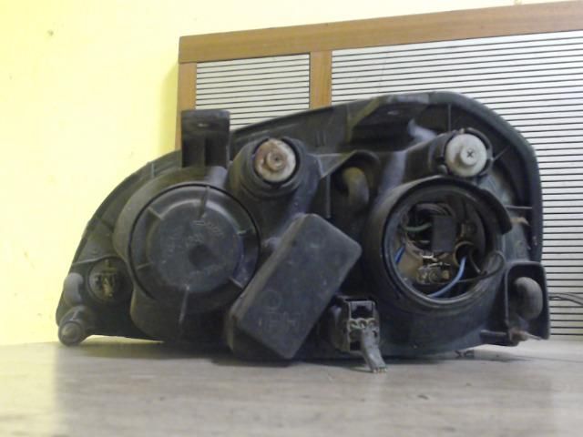 bontott CHEVROLET NUBIRA Jobb Fényszóró