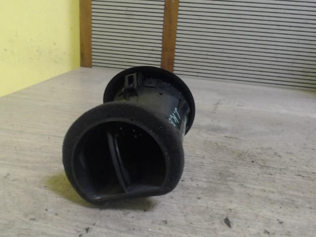 bontott CHEVROLET NUBIRA Középső Jobb Szellőző