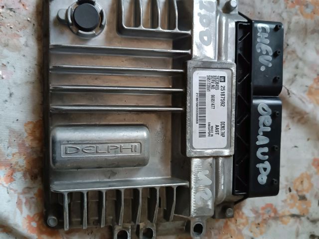 bontott CHEVROLET ORLANDO Motorvezérlő