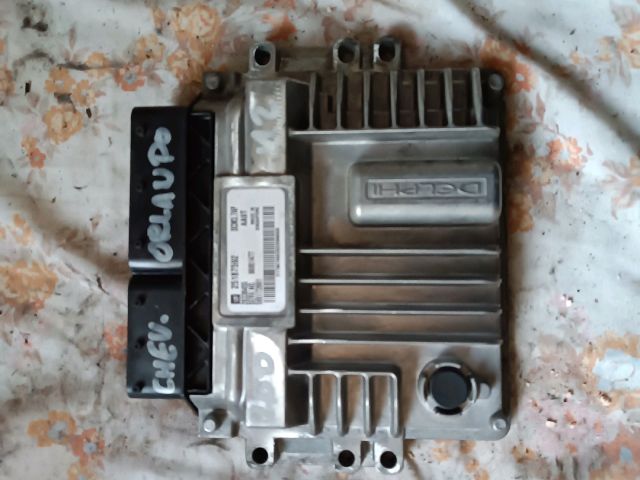 bontott CHEVROLET ORLANDO Motorvezérlő