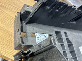 bontott CHEVROLET ORLANDO Akkumulátor Tartó