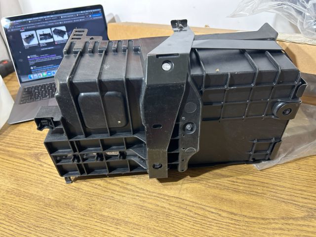 bontott CHEVROLET ORLANDO Akkumulátor Tartó