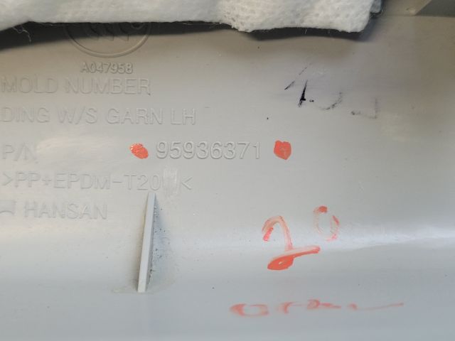 bontott CHEVROLET ORLANDO Bal A Oszlop Burkolat