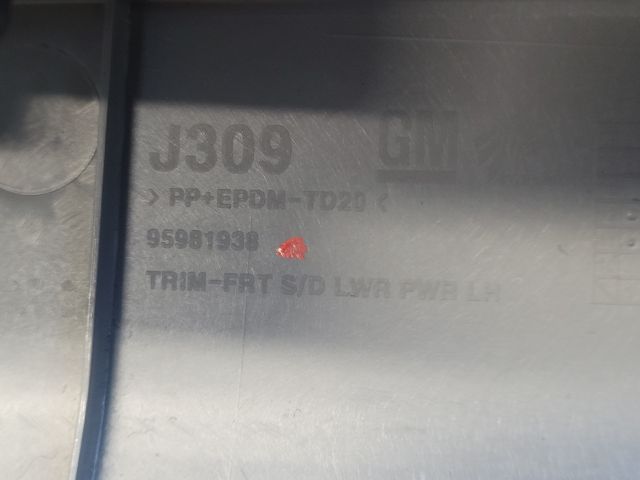 bontott CHEVROLET ORLANDO Bal első Ajtó Kárpit