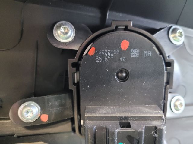 bontott CHEVROLET ORLANDO Bal első Ajtó Kárpit